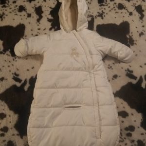 Adorable baby bear zip-up cozy bag